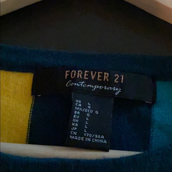 Women’s long sleeve top. - Picture 3 of 3